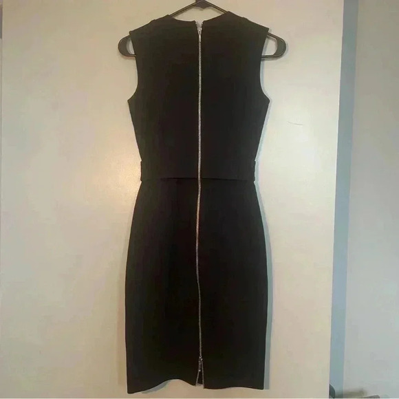 NICHOLAS Deep V Neck Dress with Zipper Back Black Size 2 🔆 - Picture 2 of 2